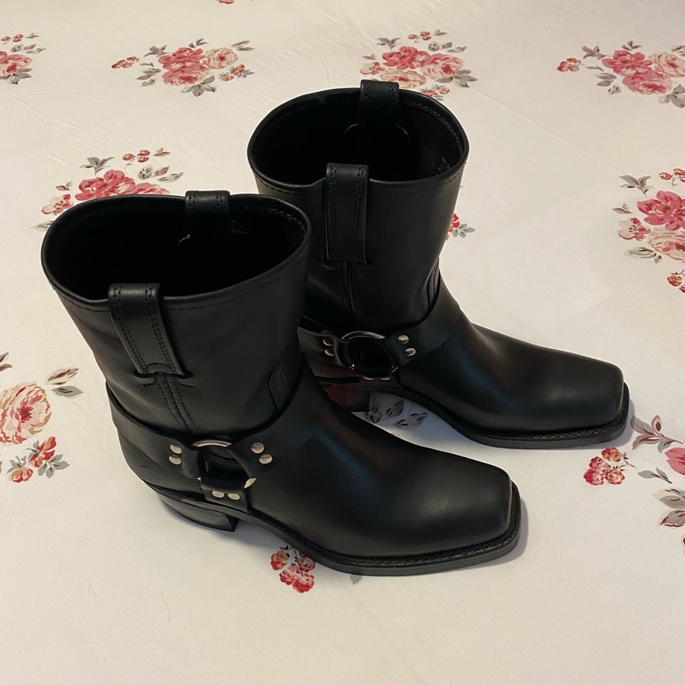 Frye 8R Harness Boots 9 New - Picture 8 of 14